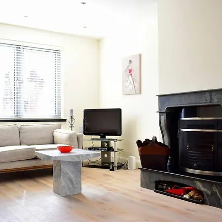 2 Bedroom House Near Centre * دبلن